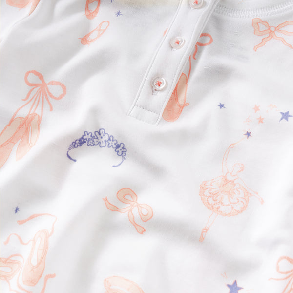Ballet onesie and hat baby girl pointe close-up Petidoux 