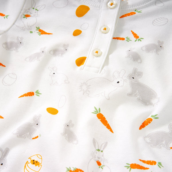 Carrots baby onesie with hat set bunnies eggs close-up Petidoux